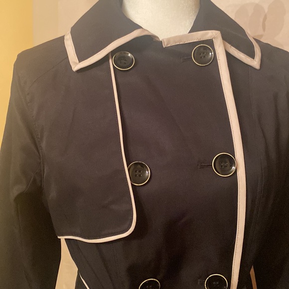 BETSY JOHNSON CORSET BACK TRENCH COAT - Picture 4 of 13